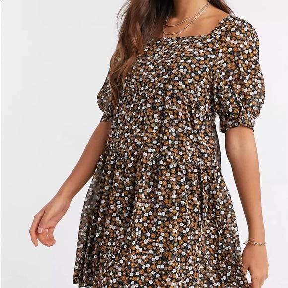 Fashion Union Mini Smock Dress in Retro Floral Organza - Picture 3 of 11